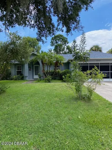 2521 Mango Tree Dr, Edgewater, FL 32141