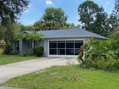 Exterior - 2521 Mango Tree Dr, Edgewater, FL 32141 photo 2 of 7