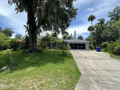Exterior - 2521 Mango Tree Dr, Edgewater, FL 32141 photo 3 of 7