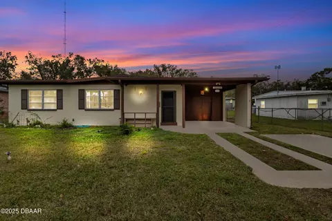 543 Jacobsen Ave, Daytona Beach, FL 32117