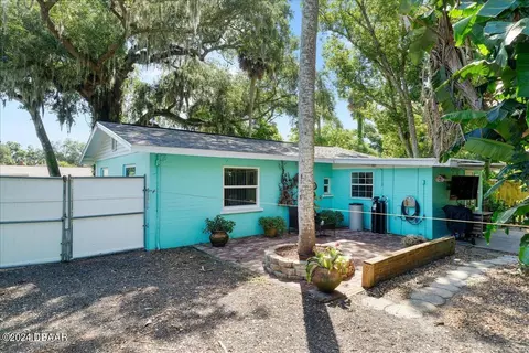 Exterior - 1132 Landers St, Ormond Beach, FL 32174 photo 5 of 18