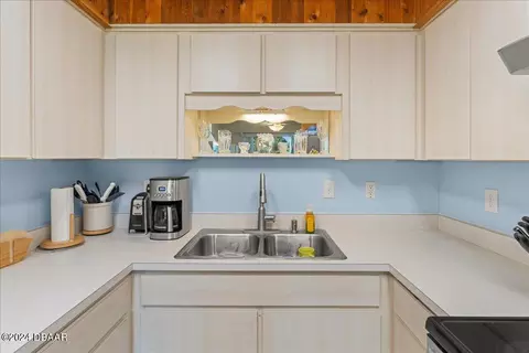 Kitchen - 1132 Landers St, Ormond Beach, FL 32174 photo 3 of 3