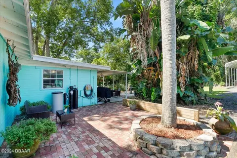 Exterior - 1132 Landers St, Ormond Beach, FL 32174 photo 6 of 18