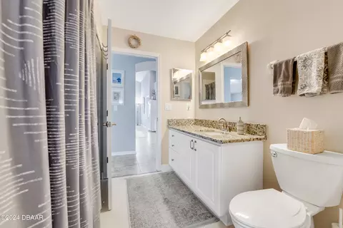 Bath - 906 Woodstream Ln, Ormond Beach, FL 32174 photo 1 of 3