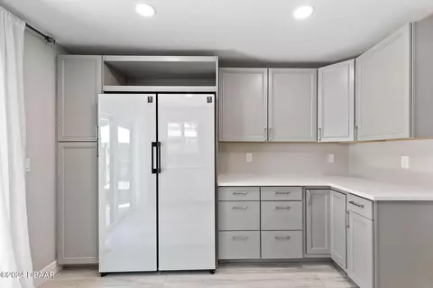 Kitchen - 236 Pine Cone Trl, Ormond Beach, FL 32174 photo 5 of 5