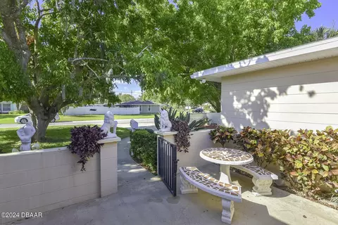 233 Cumberland Ave, Ormond Beach, FL 32174 photo 3