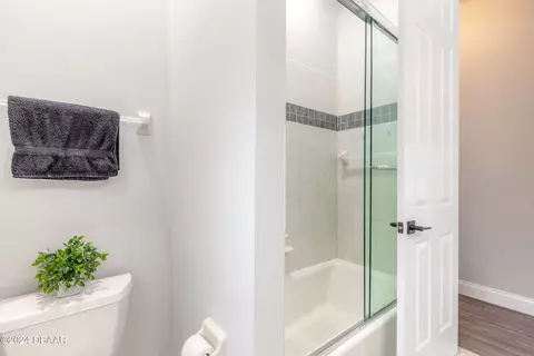 Bath - 1456 Kilrush Dr, Ormond Beach, FL 32174 photo 6 of 6