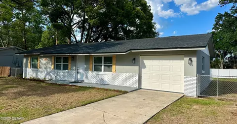 1801 James St, South Daytona, FL 32119