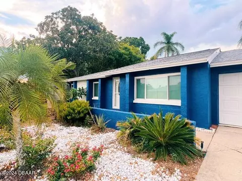 203 Fairfax Dr, Daytona Beach, FL 32119
