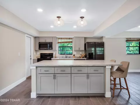 3168 Oak Ln, Edgewater, FL 32132 photo 3