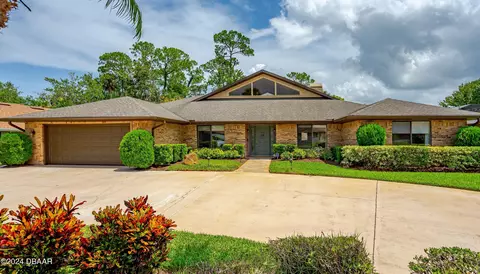 112 Point O Woods Dr, Daytona Beach, FL 32114