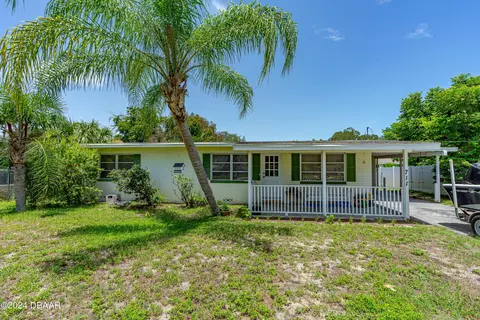 711 Phyllis Ave, New Smyrna Beach, FL 32168