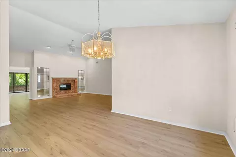 Living - 41 Forest View Way, Ormond Beach, FL 32174 photo 11 of 11