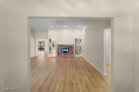 Living - 41 Forest View Way, Ormond Beach, FL 32174 photo 1 of 11
