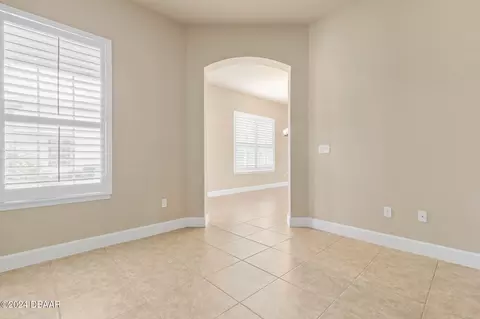 Living - 807 Aldenham Ln, Ormond Beach, FL 32174 photo 7 of 7