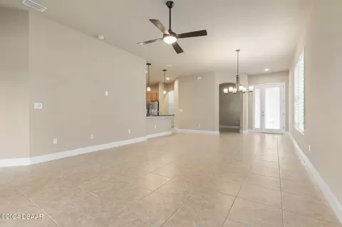Living - 807 Aldenham Ln, Ormond Beach, FL 32174 photo 3 of 7