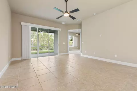 Living - 807 Aldenham Ln, Ormond Beach, FL 32174 photo 2 of 7