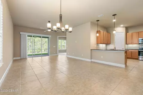 Living - 807 Aldenham Ln, Ormond Beach, FL 32174 photo 1 of 7