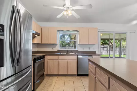 3031 Mango Tree Dr, Edgewater, FL 32141 photo 9