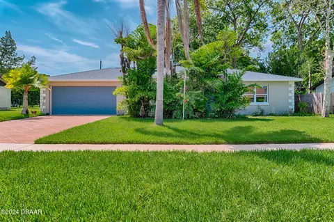 787 Aspen Dr, South Daytona, FL 32119