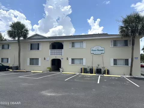 102 S Peninsula Dr #206, Daytona Beach, FL 32118