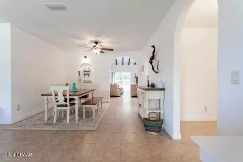 Entry Way - 40 Standish Dr, Ormond Beach, FL 32176 photo 1 of 1