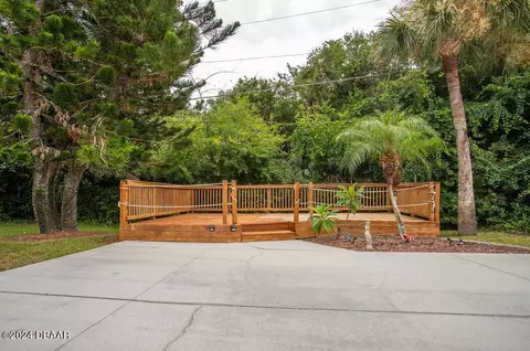 Exterior - 40 Standish Dr, Ormond Beach, FL 32176 photo 4 of 12