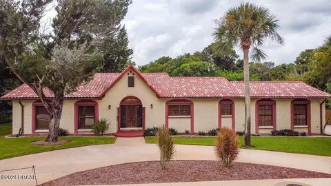Exterior - 40 Standish Dr, Ormond Beach, FL 32176 photo 2 of 12