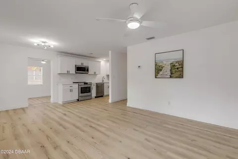 433 Perdita St, Edgewater, FL 32132 photo 8