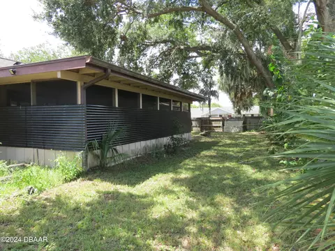 Exterior - 2 Castle Manor Dr, Ormond Beach, FL 32174 photo 7 of 8