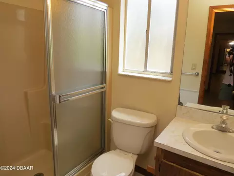Bath - 2 Castle Manor Dr, Ormond Beach, FL 32174 photo 1 of 2