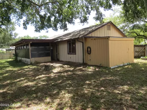 Exterior - 2 Castle Manor Dr, Ormond Beach, FL 32174 photo 4 of 8