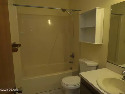 Bath - 2 Castle Manor Dr, Ormond Beach, FL 32174 photo 2 of 2