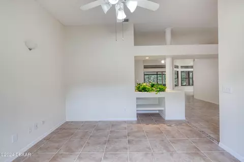 Living - 20 Coquina Point Dr, Ormond Beach, FL 32174 photo 2 of 7