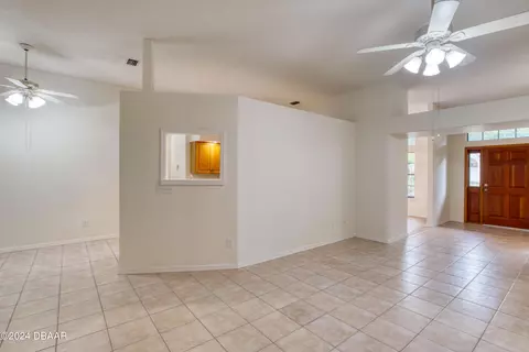 Living - 20 Coquina Point Dr, Ormond Beach, FL 32174 photo 5 of 7