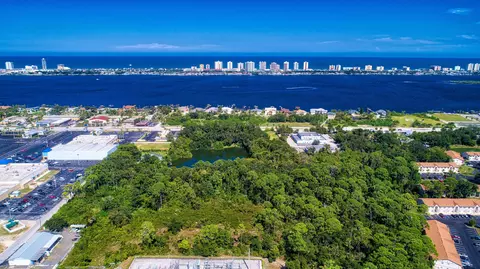 2538 S Ridgewood Ave, South Daytona, FL 32119