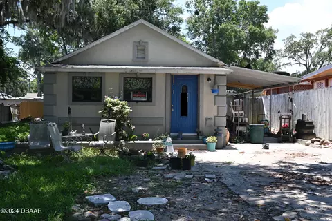 135 Walker St, Daytona Beach, FL 32117