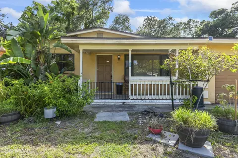 Exterior - 702 Cordova Ave, Ormond Beach, FL 32174 photo 5 of 6