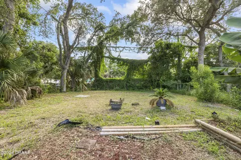 Exterior - 702 Cordova Ave, Ormond Beach, FL 32174 photo 2 of 6