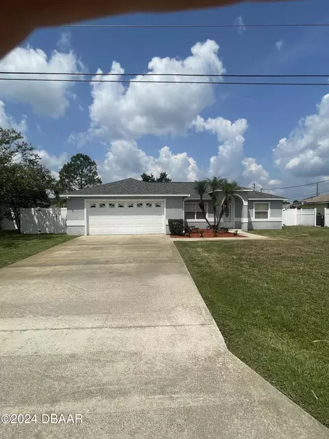30 Rocking Horse Dr, Palm Coast, FL 32164