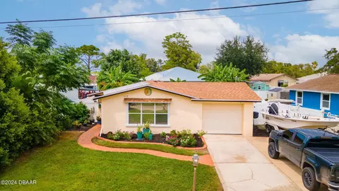 418 S Willow Ave, Port Orange, FL 32127
