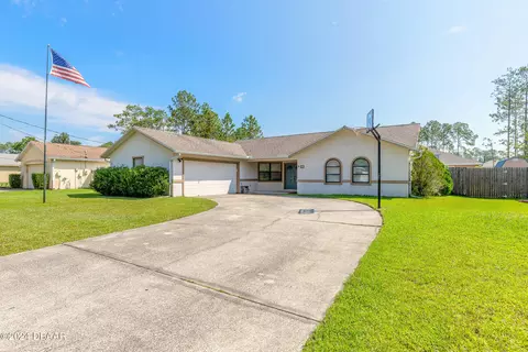 32 Kankakee Trl, Palm Coast, FL 32164
