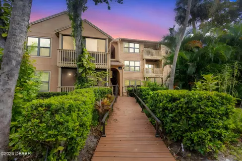 1401 S Palmetto Ave #111, Daytona Beach, FL 32114