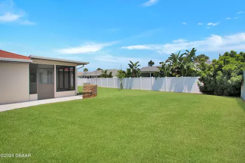 Exterior - 13 Sea Hawk Dr, Ormond Beach, FL 32176 photo 4 of 8