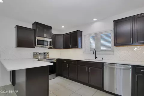 Kitchen - 13 Sea Hawk Dr, Ormond Beach, FL 32176 photo 1 of 5