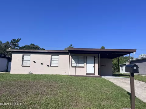 520 Colfax Dr, Daytona Beach, FL 32114