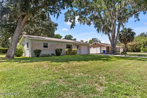 Exterior - 2620 Orange Tree Dr, Edgewater, FL 32141 photo 8 of 8
