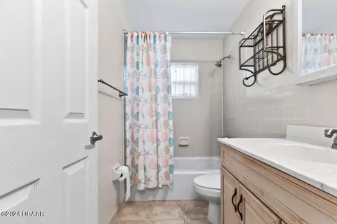 Bath - 2620 Orange Tree Dr, Edgewater, FL 32141 photo 4 of 4
