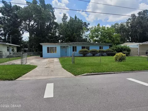 1061 Peter Rd, Daytona Beach, FL 32114
