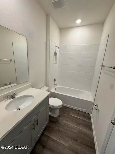 Bath - 3272 Arch Ave, Ormond Beach, FL 32174 photo 1 of 4